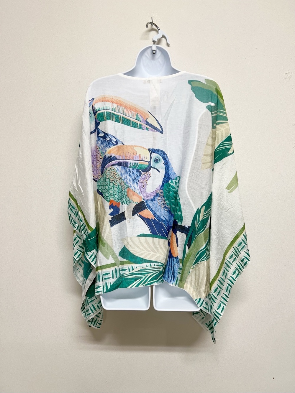 Chicos Womens Alabaster White Colorful Toucan Nana Island Motif Poncho Size S/M - Picture 4 of 11